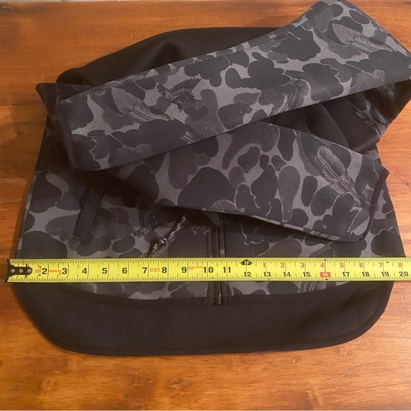 Columbia Limited Edition Zip Jkt NWT - Picture 16 of 16